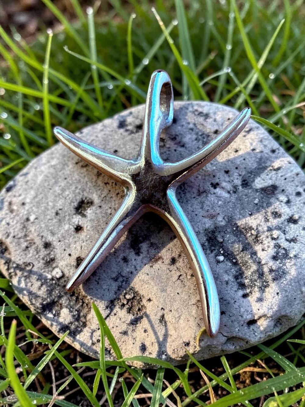 Vintage Silver Starfish Pendant Sculptural Ocean Motif - Picture 3 of 5